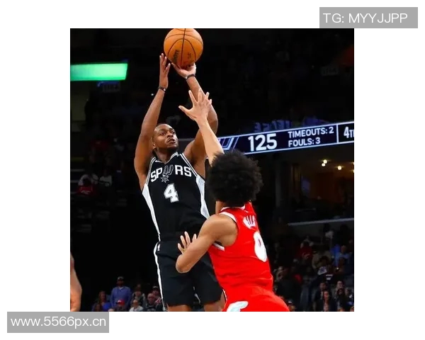 福克斯末节状态低迷：关键时刻4投0中+1失误